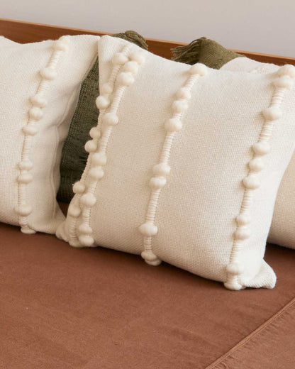 Ivory cushion in Patagonian sheep wool