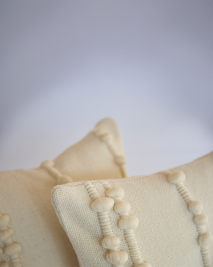 Ivory cushion in Patagonian sheep wool