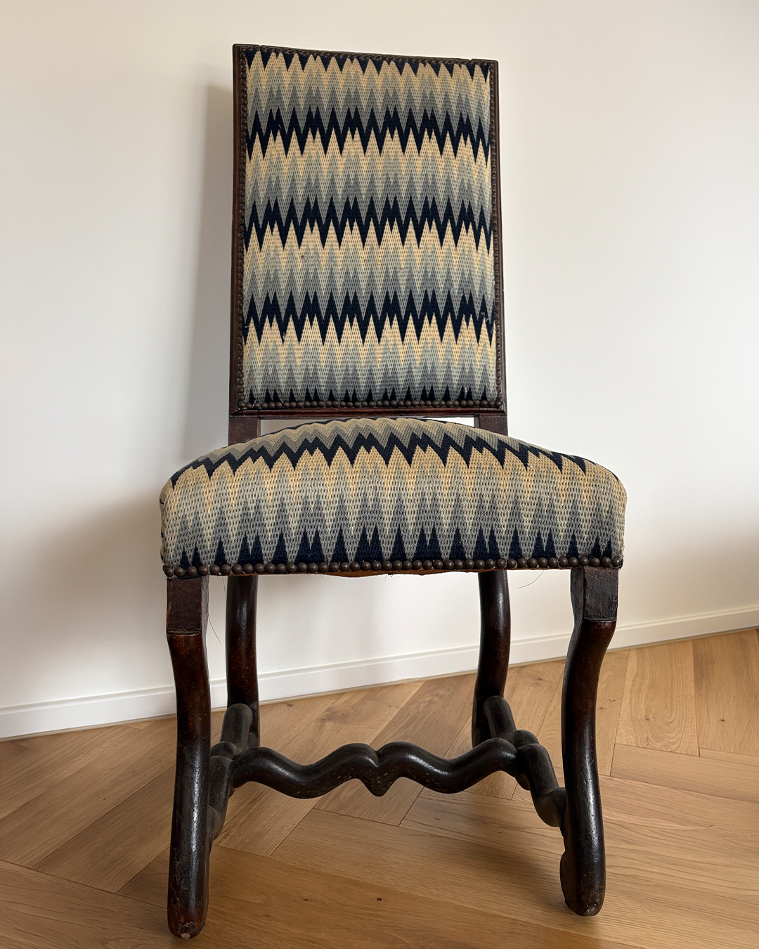 Os de mouton chairs 18th century – France
