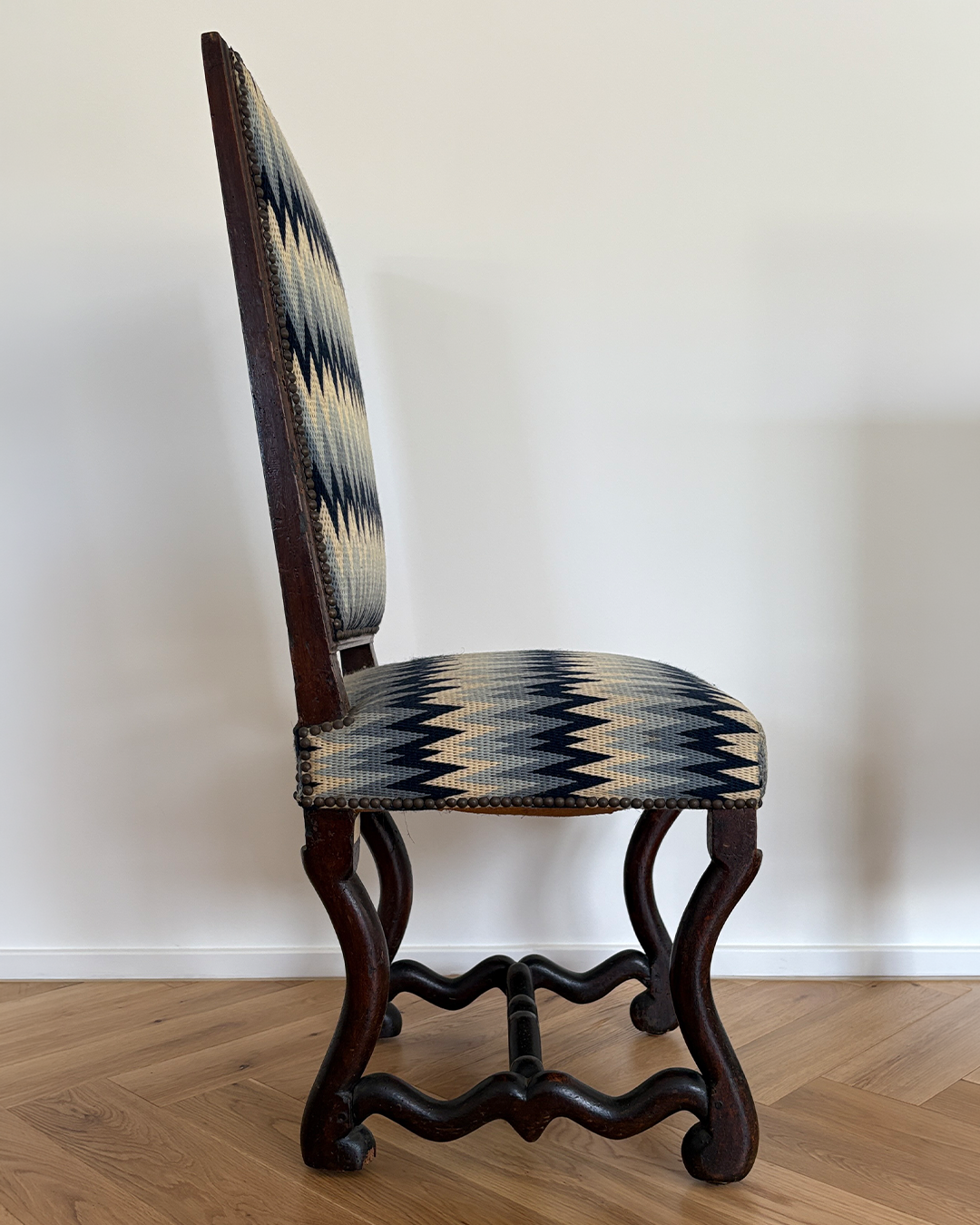 Os de mouton chairs 18th century – France